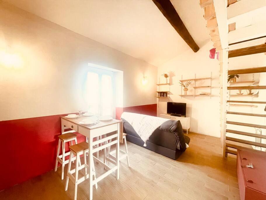 Evasion Urbaine**** Lejlighed Nîmes Eksteriør billede